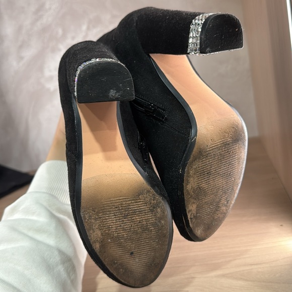 XOXO Rhinestone Velvet Booties - Picture 3 of 5